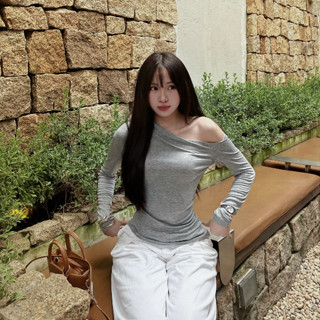 Áo Thun Trễ Vai Nữ Tay Dài Kiểu Nữ Lệch Vai Dáng Ôm Body Mùa Thu Đông Kimee - KA626