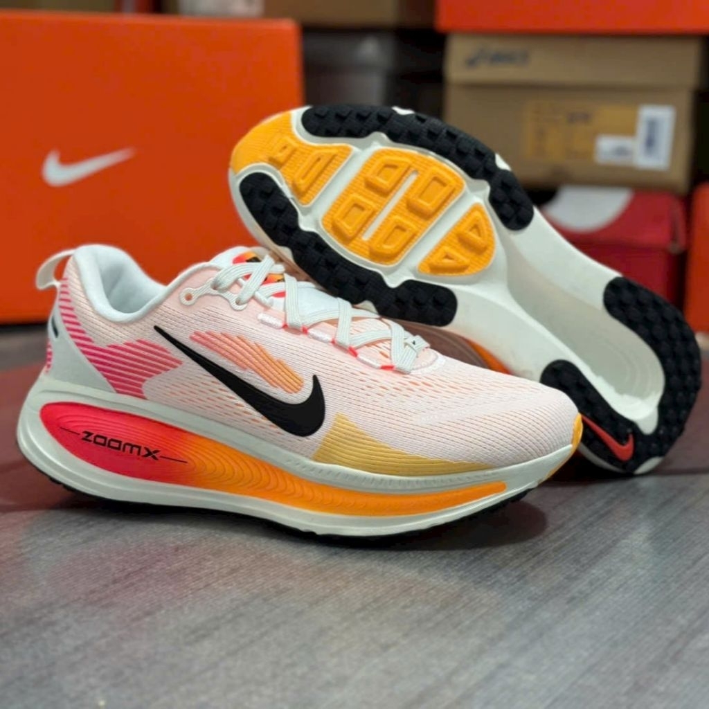 [ Ảnh thật ] Giày Chạy Bộ Thể Thao Nữ Nike Zoomx Vomero 18 ' Tặng Kèm tất xịn '