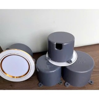 Bịt âm trần phi 90, 110 chất liệu bằng nhựa PVC sử dụng cho các công trình dân sinh