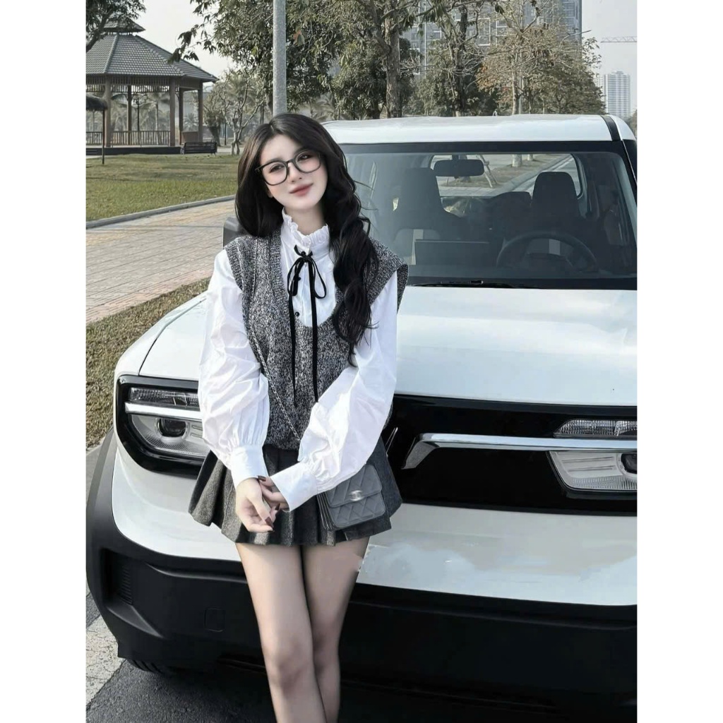 (Set 3 Món): Áo Gile Len Tiêu Xám+ Áo Sơ Mi Dài Tay Đính Nơ+ Chân Dạ Xếp Ly Phong Cách Tiểu Thư, Sang Chảnh -Ảnh Lollaye | BigBuy360 - bigbuy360.vn