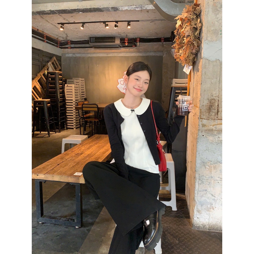 (Set 2 Món): Set Áo Cadigan Len Đen+Áo Trắng Cổ Sen Ngắn Dễ Mặc, Dễ Phối Diện Đi Chơi, Đi Cafe Hay Ở Nhà Đều Xinh | BigBuy360 - bigbuy360.vn