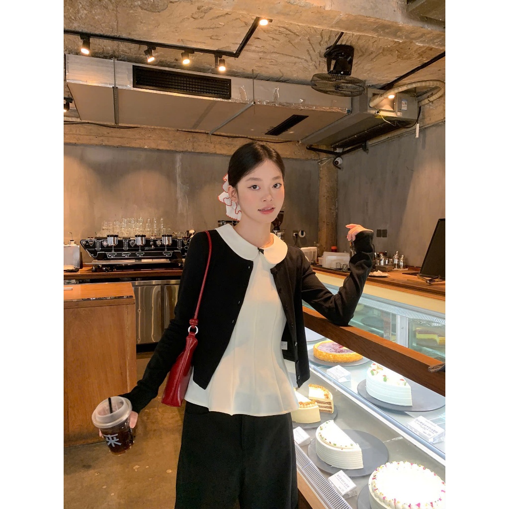 (Set 2 Món): Set Áo Cadigan Len Đen+Áo Trắng Cổ Sen Ngắn Dễ Mặc, Dễ Phối Diện Đi Chơi, Đi Cafe Hay Ở Nhà Đều Xinh | BigBuy360 - bigbuy360.vn