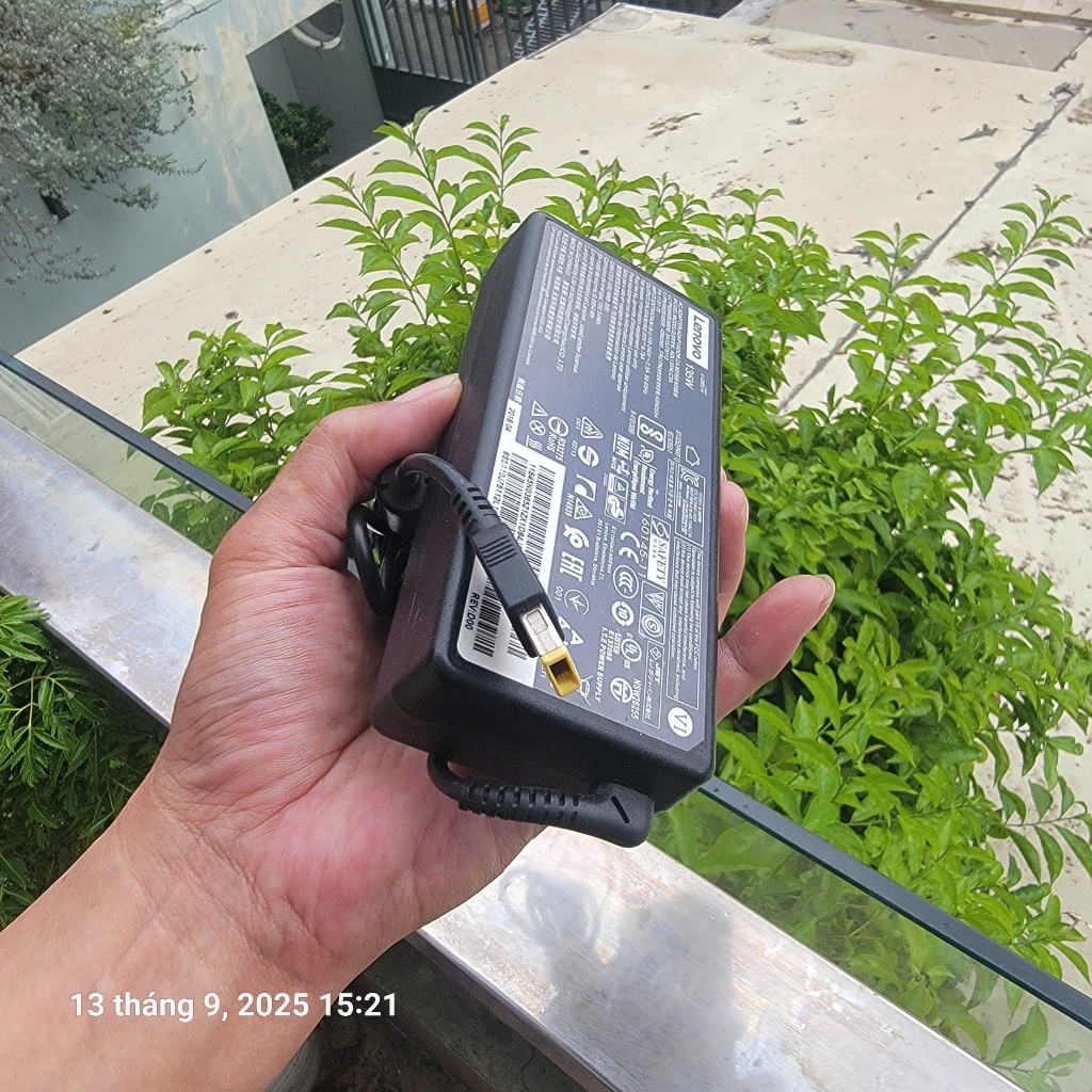 Sạc Lenovo 135w Usb B, Hàng theo máy, ko bán hàng nhái.
