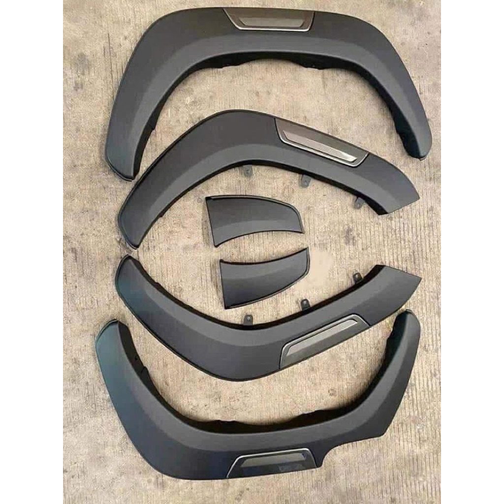 cua lốp cho xe hilux 2015-2025