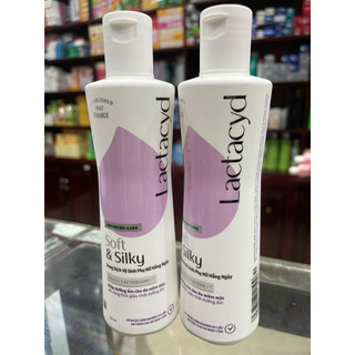 Dung Dịch Vệ Sinh Phụ Nữ Lactacyd Soft&silky 250Ml