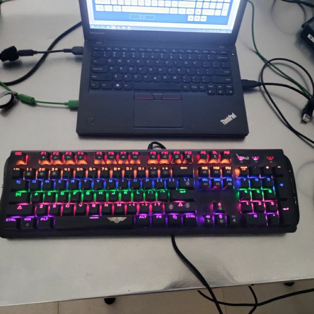 Phím cơ Newmen GM368 nguyên tem, mờ vài led