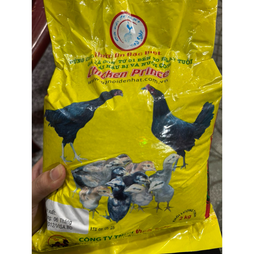 Thức ăn cho gà mái đẻ, gà con ăn túi 2kg Thức Ăn Cho Gà Mái Đẻ Vinasake Cám Cho Gà Mái Nuôi Con Vina