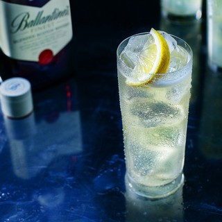 Rượu Ballantines Finest Blend Scotch