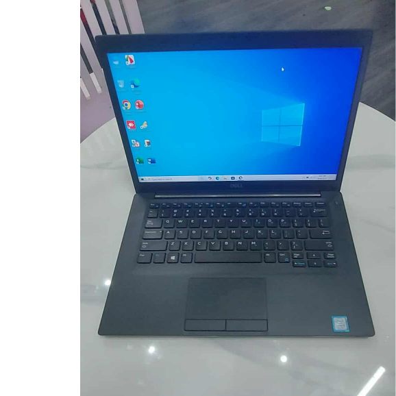 Laptop Dell Latitude 7490 – Core i5-8250U, RAM 8GB, SSD 256GB, Màn 14" Full HD 1920x1080