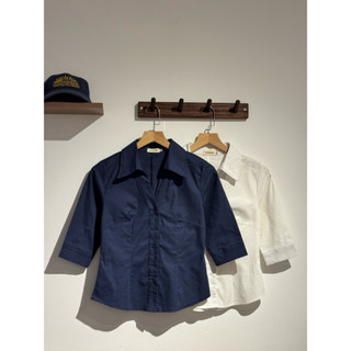 CHARLOTTE (TÁCH SET) HeibyHer | Áo sơ mi cổ V và chân váy chữ A có lót chất linen dày dặn