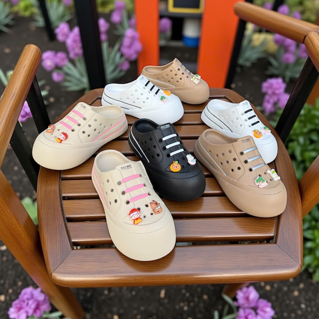 Dép Sục Nữ Siêu Nhẹ Có Charm - Cao 6cm Size 35-38 4 Màu Trẻ Trung Dễ Phối Đồ Chống Thấm Nước Dễ Vệ Sinh [DH551(Hai)]