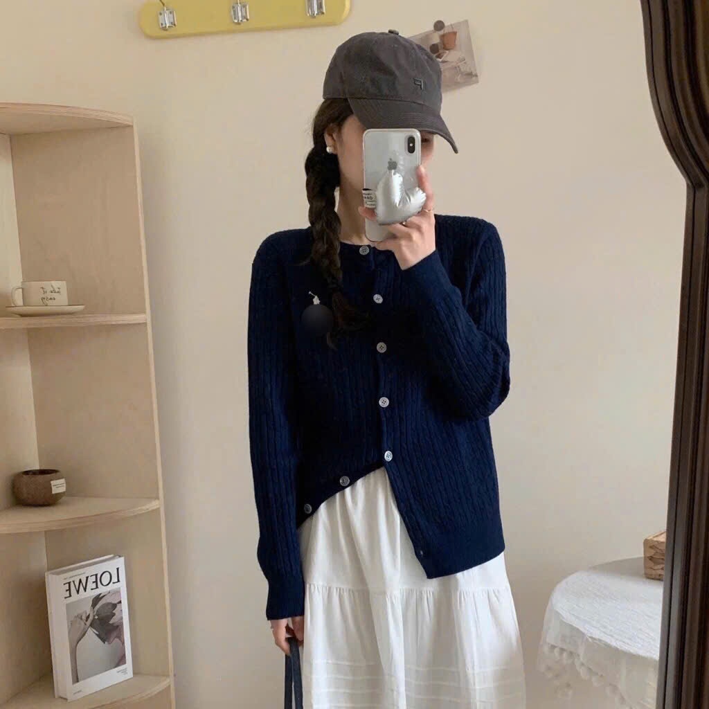 Áo Cadigan Dáng Dài, Áo Khoác Len Mỏng Tay Dài Cổ Tròn Phong Cách Nhẹ Nhàng Phối Thêu Ngựa Ngực Vặn Thừng Hàng Qc Shopqu | BigBuy360 - bigbuy360.vn