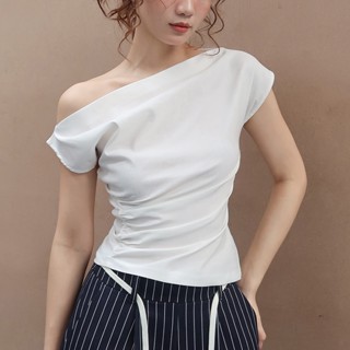 HANA TOP – Confi | Áo kiểu lệch vai dáng ôm, thiết kế nhún eo tôn dáng nữ tính