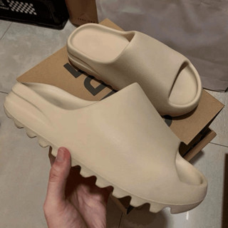 Dép nam nữ quai ngang - dép bánh mì EZI Dép nhẹ thích hợp đi học đi chơi đế mềm êm chân có vân chống trượt