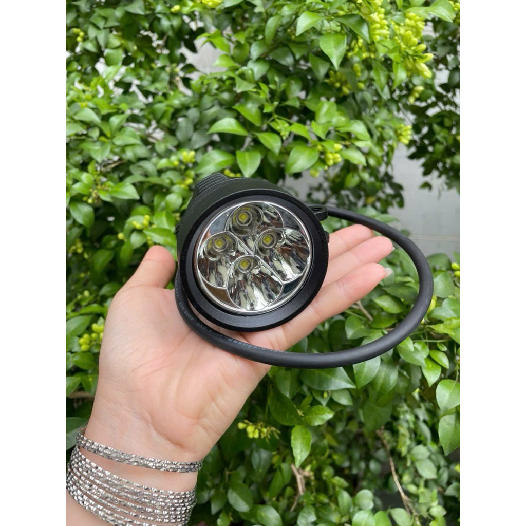 Đèn phụ trợ sáng L4x đèn