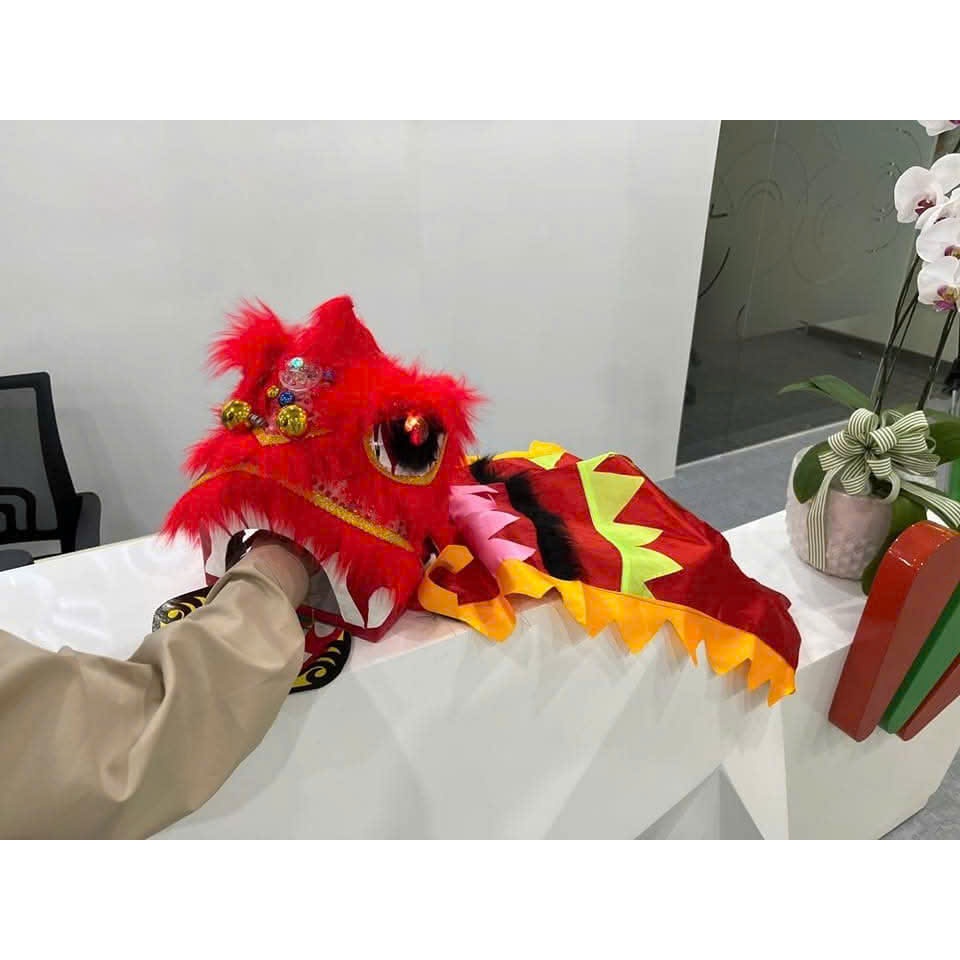 [Tặng đuôi] Đầu lân kim sa cho bé 2-3 tuổi với 4 màu đỏ,vàng,xanh biển và xanh dương