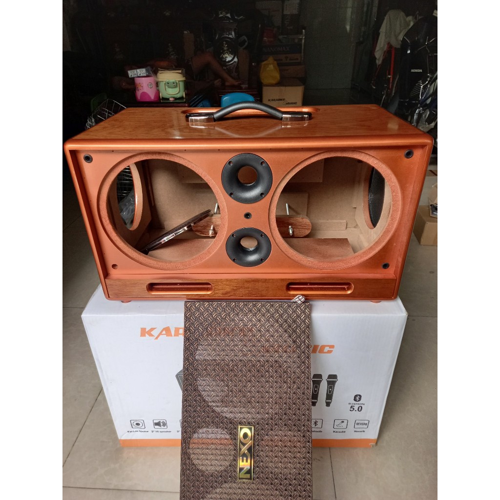 Vỏ thùng loa kéo gỗ PU bóng  2 bass 20cm 2 thung 16cm 2 treblle (6 đường tiếng)