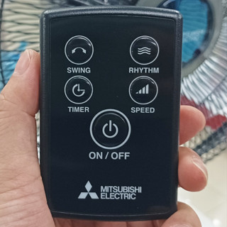 Remote Điều Khiển Từ Xa Cho Quạt MITSUBISHI Màu Đen Treo Tường W16 Và Cây LV16 Đều Sử Dụng Được
