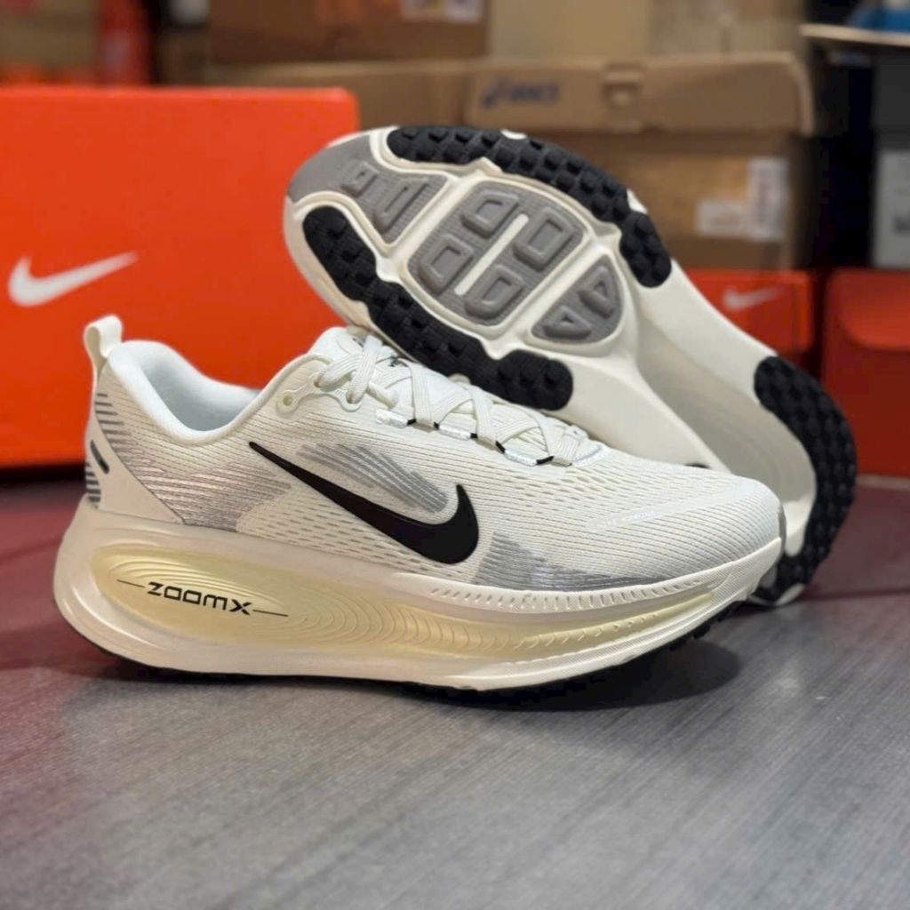 [ Ảnh Thật ] Giày Chạy Bộ Thể Thao Nam Nike Zoomx Vomero 18 ' Tặng Kèm tất xịn '