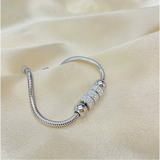 Lắc Tay Nữ Kiểu Dây Rút Dây Rút Charm Đá Sang Trọng Titan Ko Đen Ko Ngứa TT 1975
