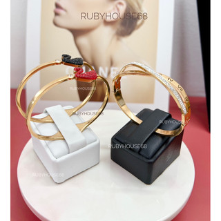 Đế da gài vòng , cimen , nhẫn ....da pu màu đen, trắng trưng bày cho shop Rubyhouse68