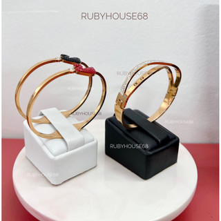 Đế da gài vòng , cimen , nhẫn ....da pu màu đen, trắng trưng bày cho shop Rubyhouse68