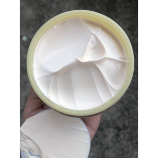KEM BODY LIVI’S dưỡng trắng mịn không bết rít hũ 250gr