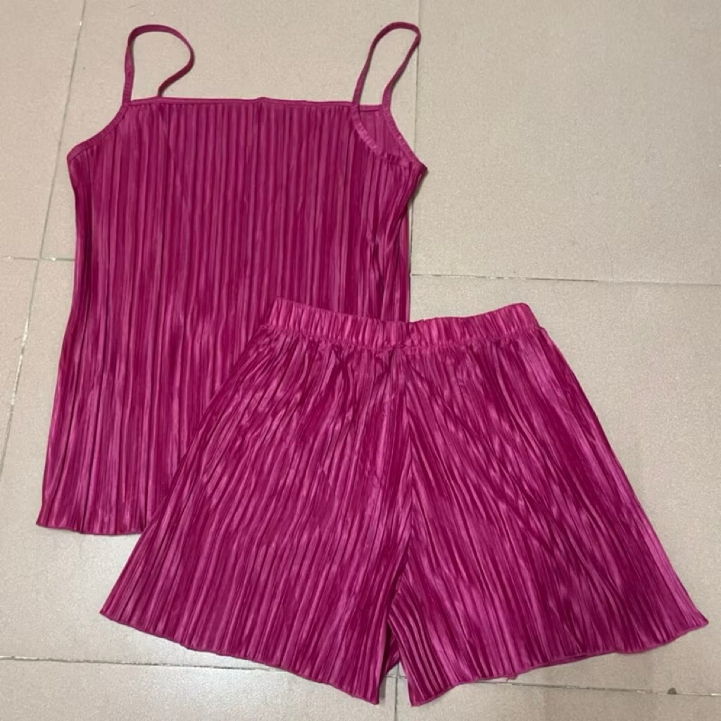 Set đồ ngủ hồng tiểu thư 2hand pass thanh lý freesize