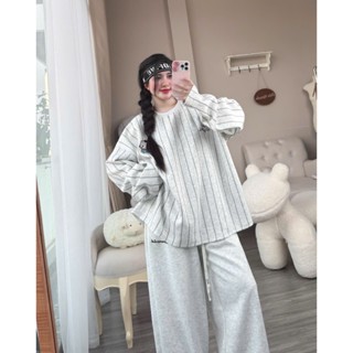 Áo swt cổ tròn kẻ sọc Hello Kitty phom Unisex