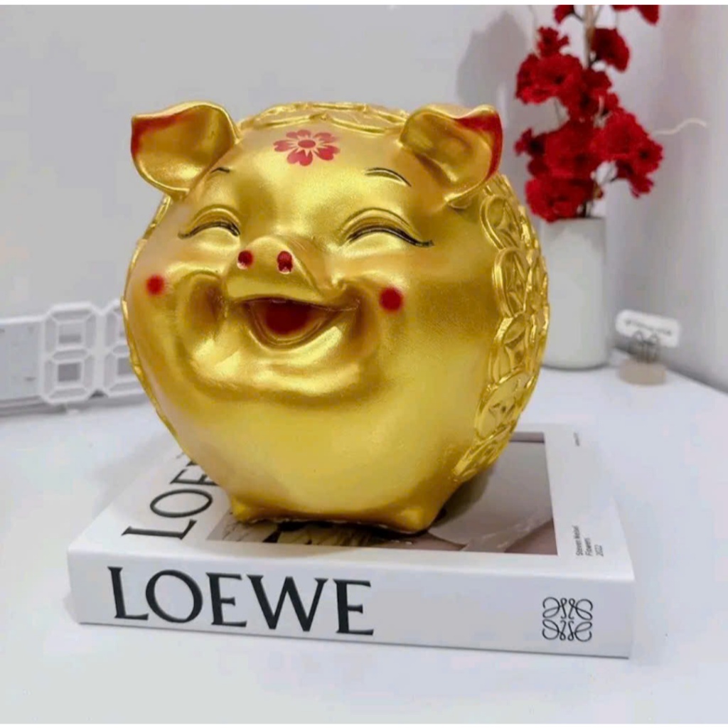 Heo đất (Lợn đất) tiết kiệm mắt híp đồng tiền xu vàng,dùng để tiết kiệm tiền,decor trang trí |Heo đấ