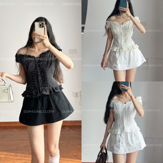 (Hàng chuẩn đẹp sẵn SM) Dottie Top - Áo thun trễ vai hack dáng chấm bi trendy 2025