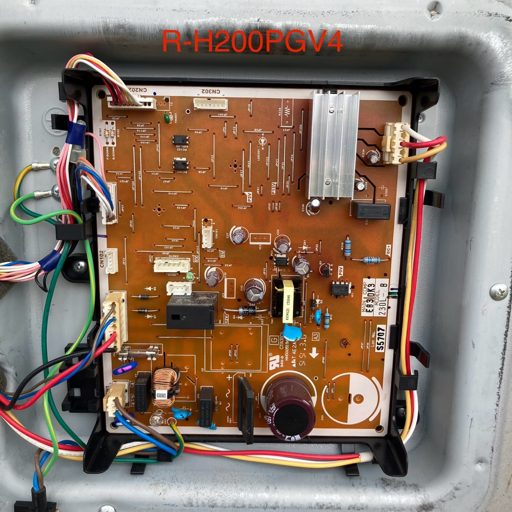 Board mạch tủ lạnh Hitachi inverter hàng tháo máy