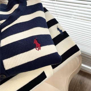 Áo cardigan kẻ