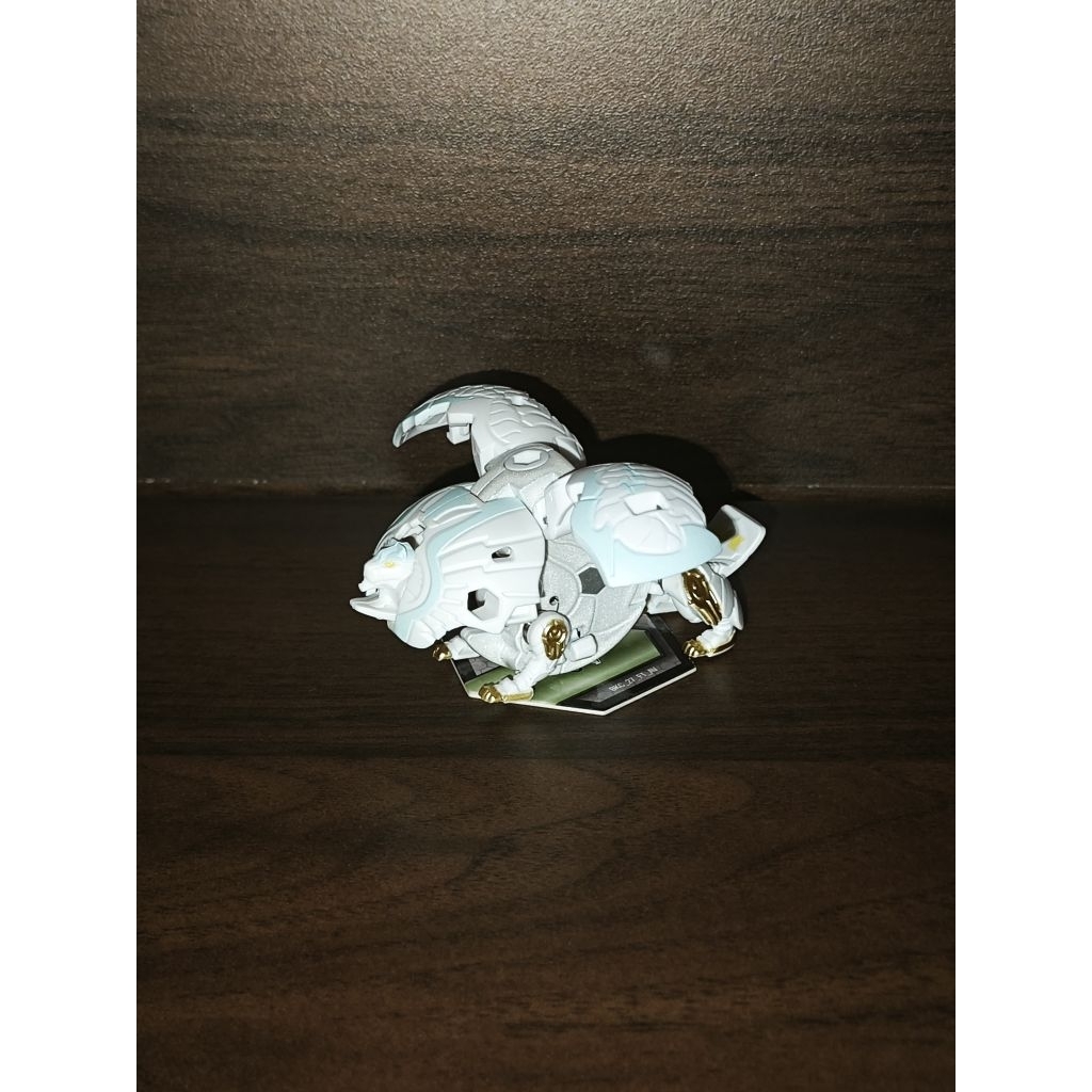 Bakugan gen 2 chính hãng Haos Platinum Neo Pharol như mới