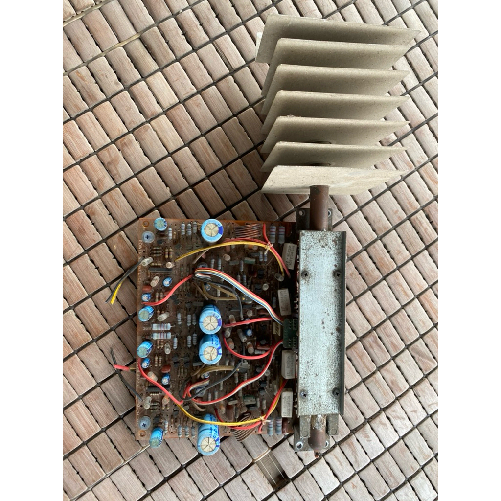 Mạch công xuất âm ly sansui (AU-D607Fextra)