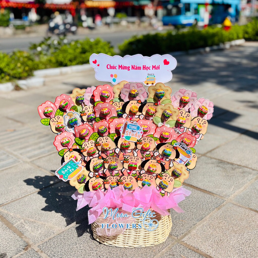 [Hoả tốc HN] Giỏ hoa kẹo mút, lẵng hoa kẹo mút dễ thương - Quà tặng ngọt ngào cho mọi dịp tết trung thu, 1/6, khai giảng
