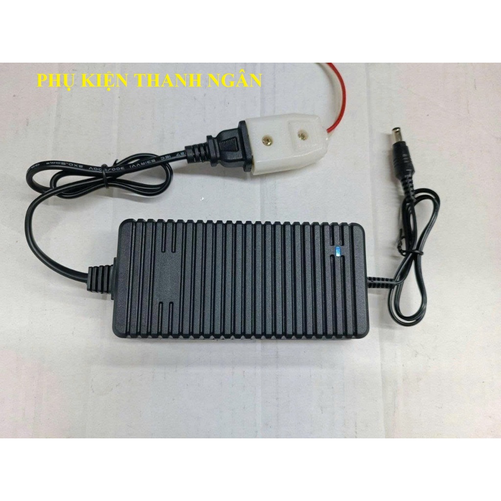 Nguồn điện tử SUCOM 12V-5A ( Có đèn báo )