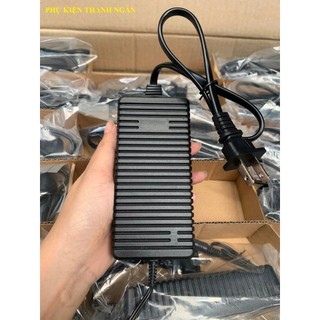 Nguồn điện tử SUCOM 12V-5A ( Có đèn báo )