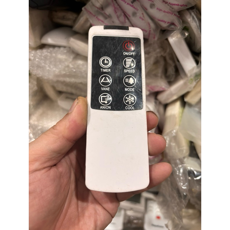điều khiển quạt Benny chính hãng.