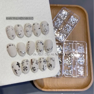 Khay charm phụ kiện mix 6 ô thánh giá , sao , bông tuyết , tia chớp đủ mã - Nguyễn Thuý Hà