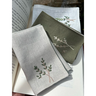 Khăn tay linen thêu cành Olive, khăn tay unisex. Quà tặng handmade