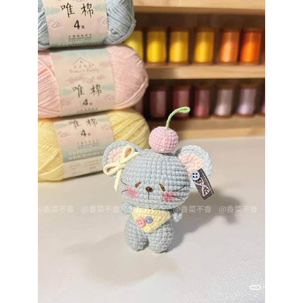 Móc khóa chuột đeo yếm len handmade | NhàThỏ Handmade