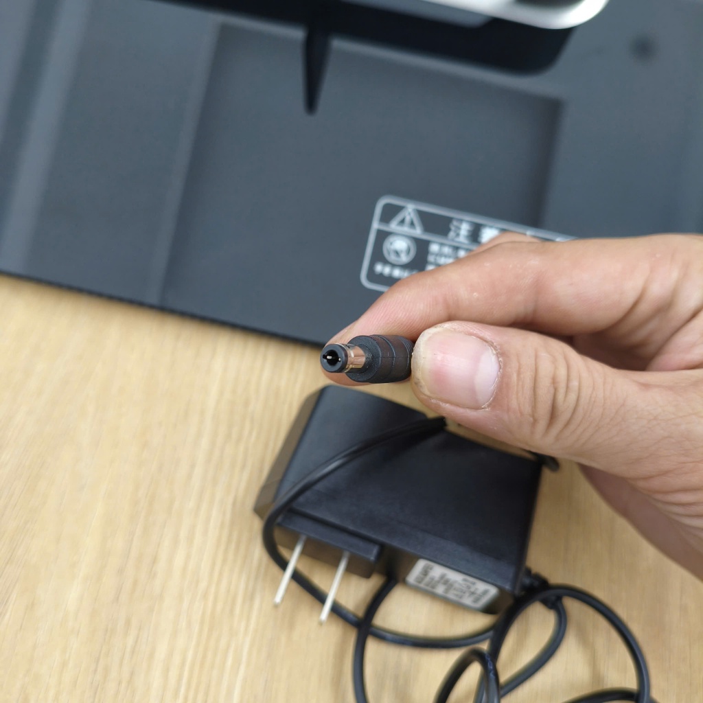 Củ cắm 3V 1A , dành riêng cho bếp thương hiệu funishi hẹn giờ nhà quang minh , yêu cầu trước khi đặt