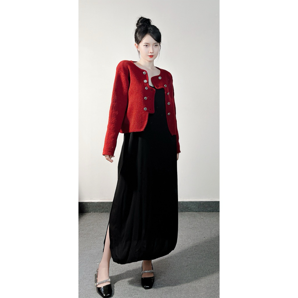 Áo len croptop nút kiểu đỏ đô