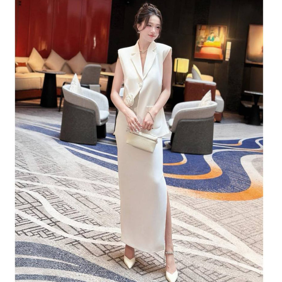 Set cổ vest lệch bên gắn hoa cườm Rosse Eclipse Clothing