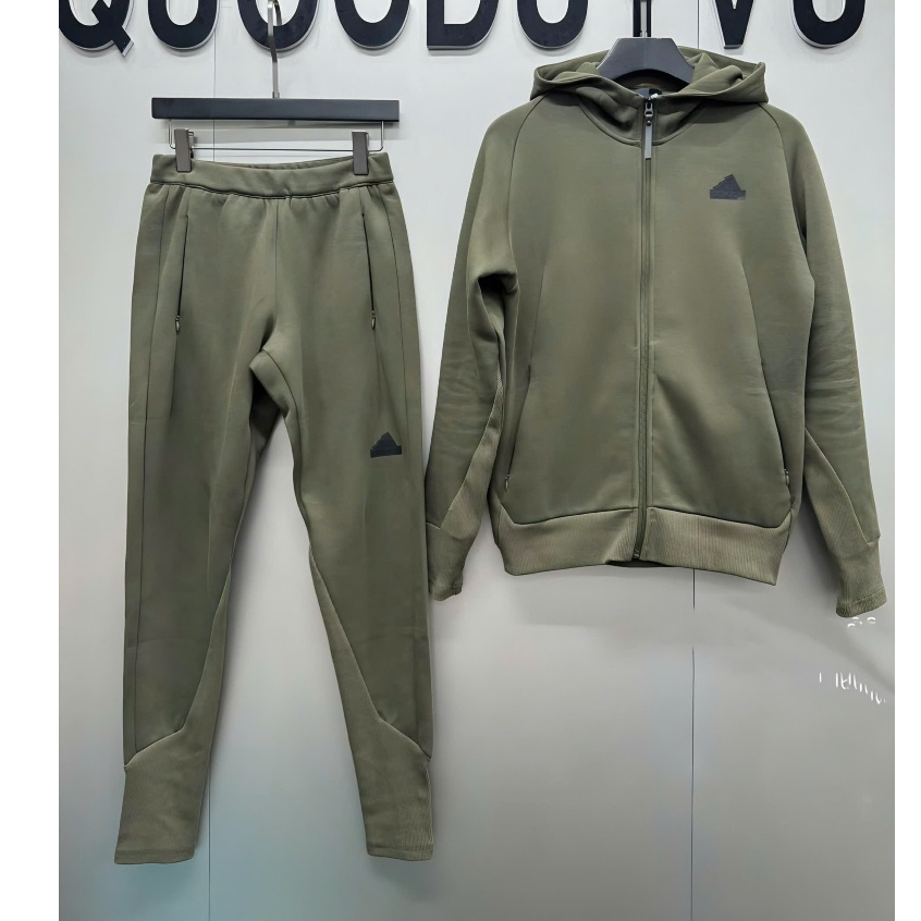  Set Thu Đông Quảng Châu Logo cao Su Boy Phố Cao cấp Logo Thêu Cực NÉt Hàng độc  Bộ dài Tay Nam Siêu Đẹp nỉ dày dặn 