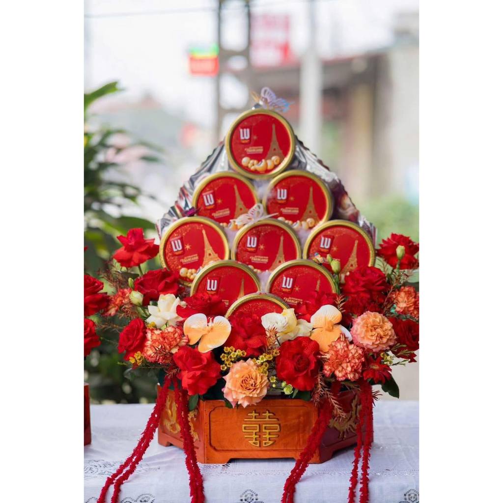 BÁNH LU ĐỎ HỘP THIẾC TRÒN CAO CẤP 180G