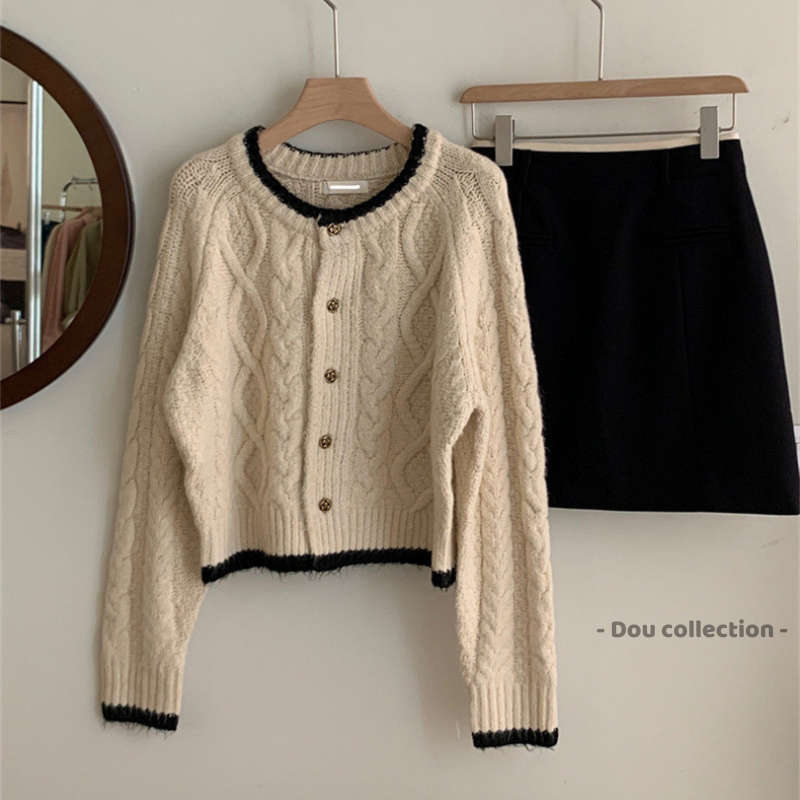 Áo Khoác Cardigan Nữ, Áo Len Dệt Kim Hoạ Tiết Dây Đan Chéo Viền Đen Phong Cách Hàn Quốc Thời Trang Thu Đông - Mã TA084 | BigBuy360 - bigbuy360.vn