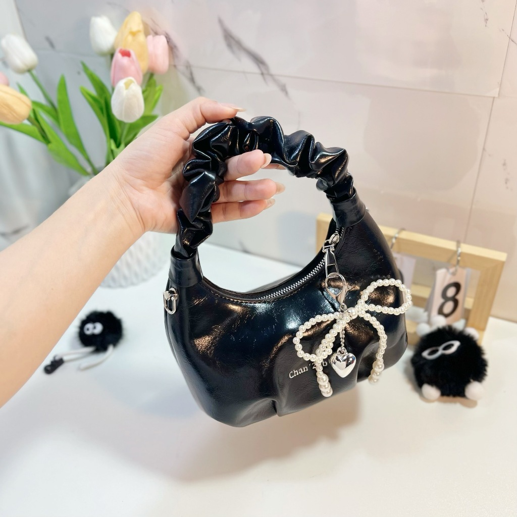 Túi xách nữ đeo chéo túi cầm tay quai nhúm tặng kèm móc gấu size 19 vừa điện thoại - HT132 | BigBuy360 - bigbuy360.vn