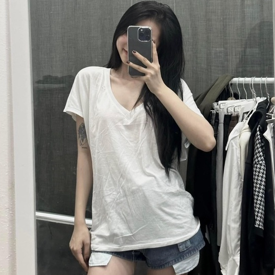Áo Thun Cổ Tim Basic From Dài Dễ Phối Đồ - 25 Store